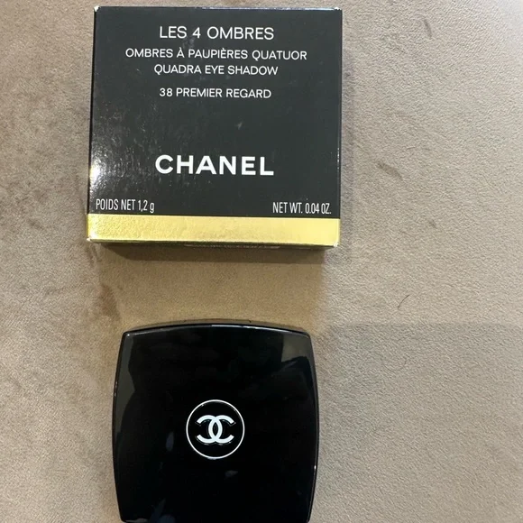 Chanel Les 4 Ombres Quadra Eye Shadow - 38 Premier Regard - Picture 5 of 8